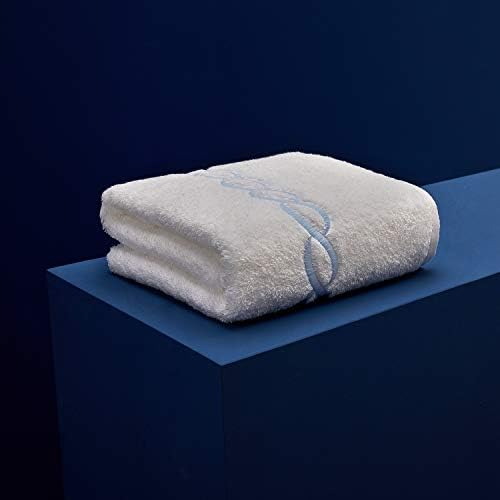 Stunning 63x31 Bath towel rare luxurious 1000g density