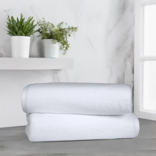 Amazon Basics 2-Piece Quick-Dry Oversize Cotton Bath Towels