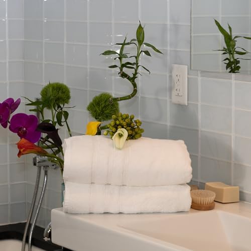 Luxury bath towels combining bamboo and Turkish cotton
