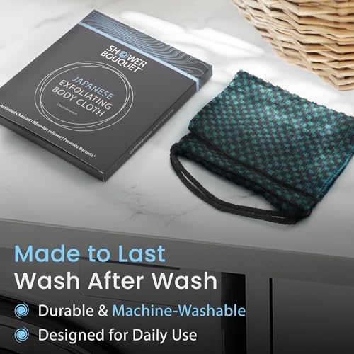 Japanese Exfoliating Washcloth with Charcoal and Silver Ion - Green 1
