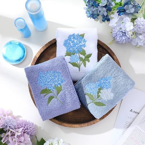 Gather a soft summer vibe with our Tingjoo Blue Hydrangea Hand Towels