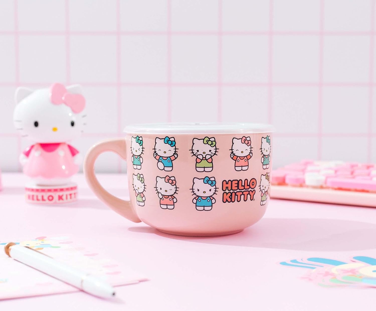 Silver Buffalo Sanrio Hello Kitty Soup mug with Lid