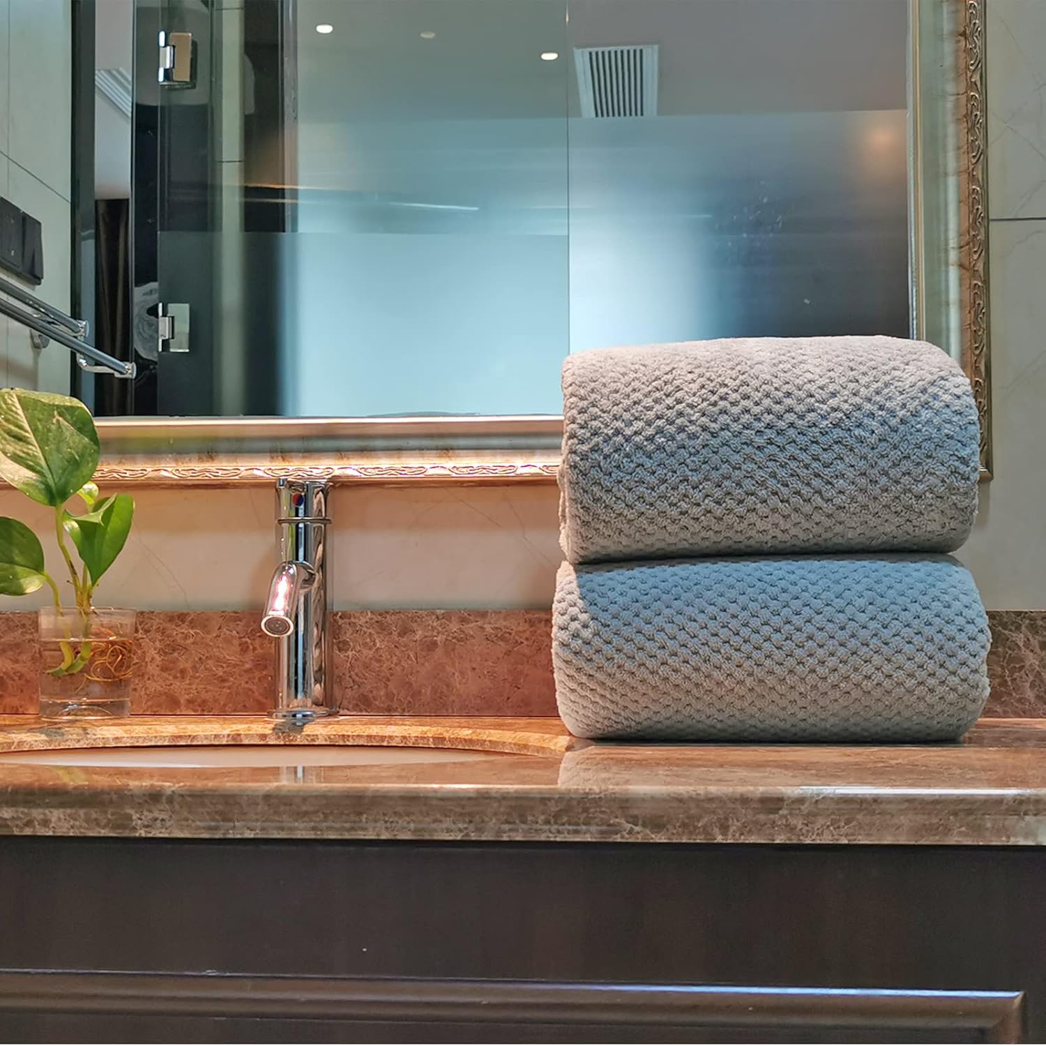 Big Bath Towels Extra-Large Over 100x200cm Soft Lightweight Waffle Plush Design