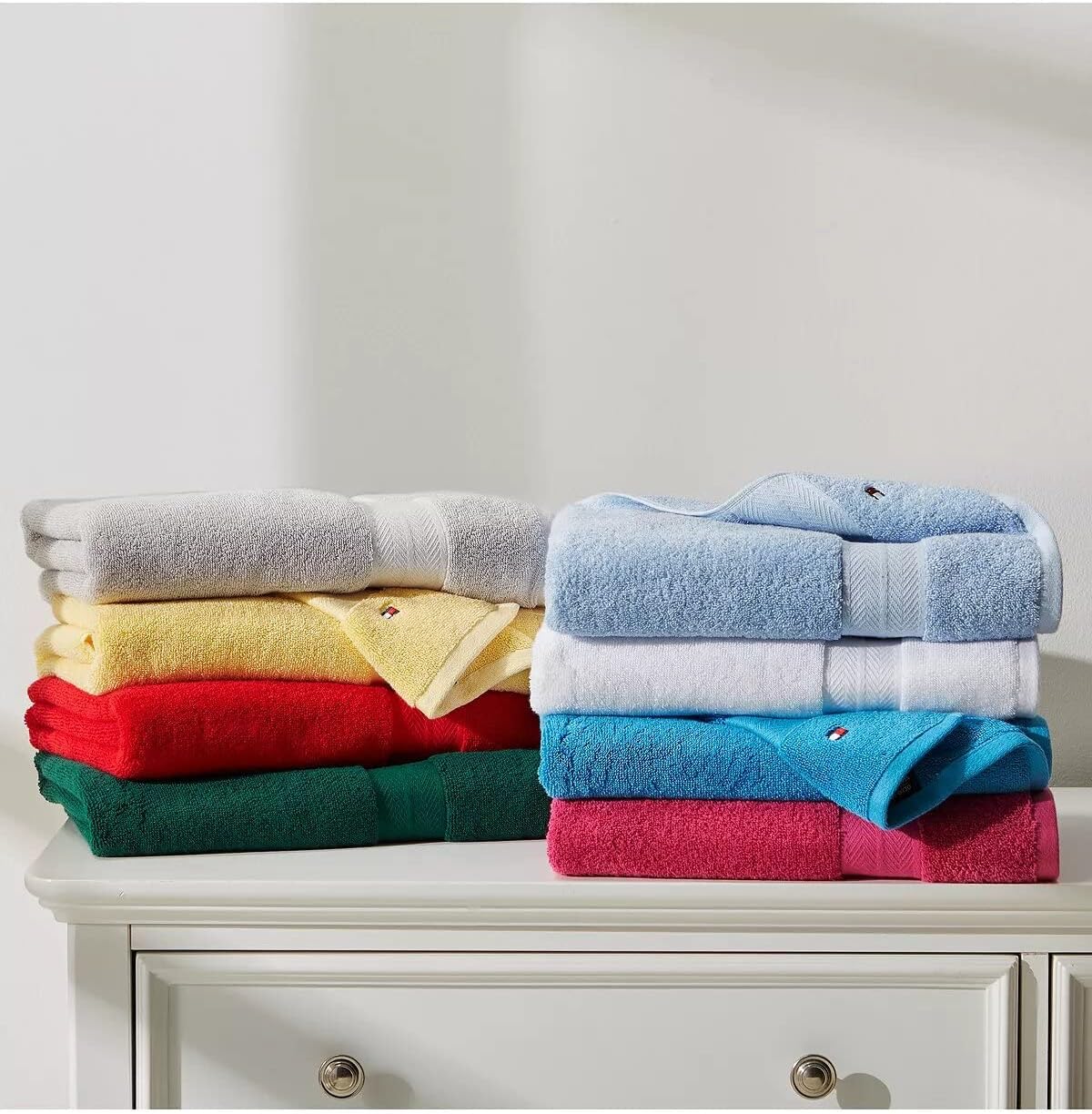 Tommy Hilfiger Modern American Steel Grey Bath Towel 30x54 100 Cotton