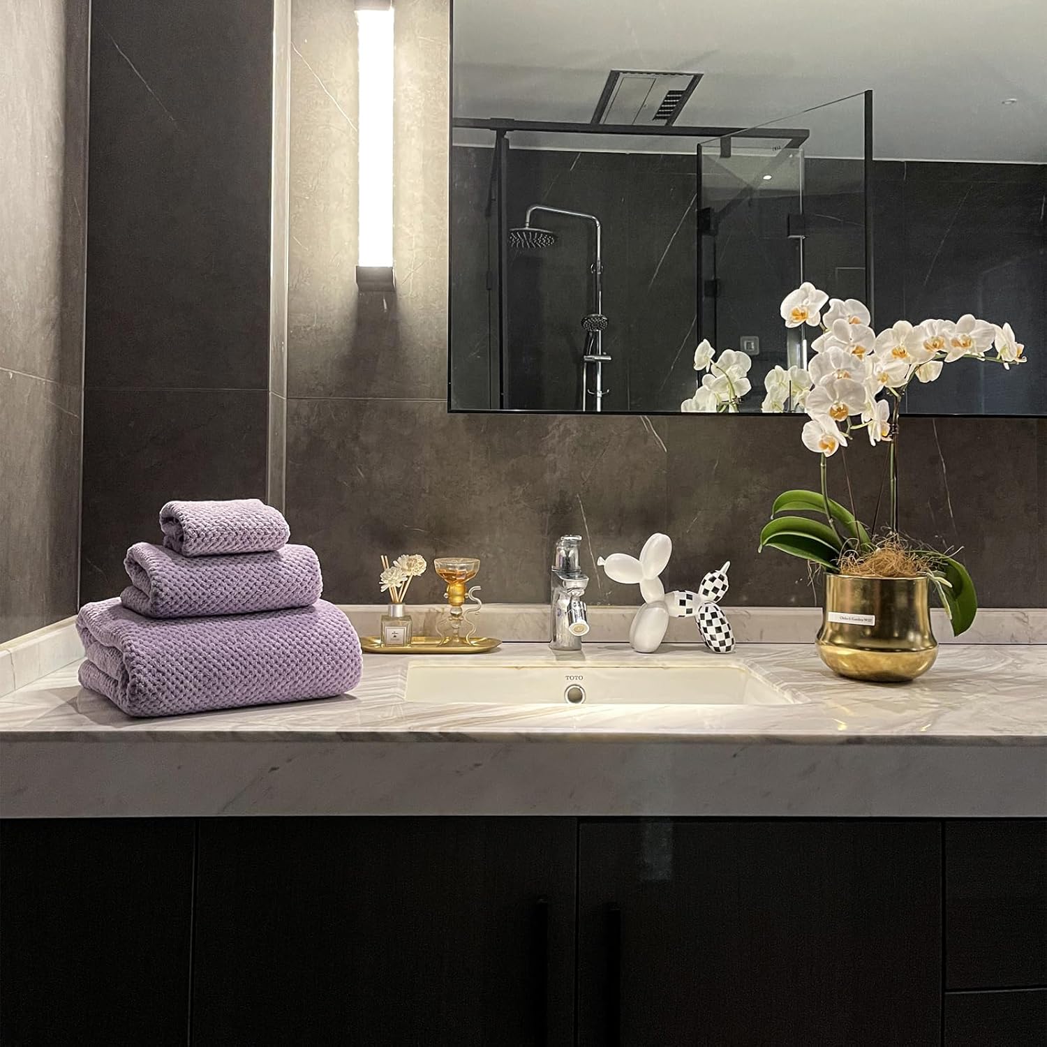 Do you need a soft luxurious bath towel 40x80 inches double-sided microfiber