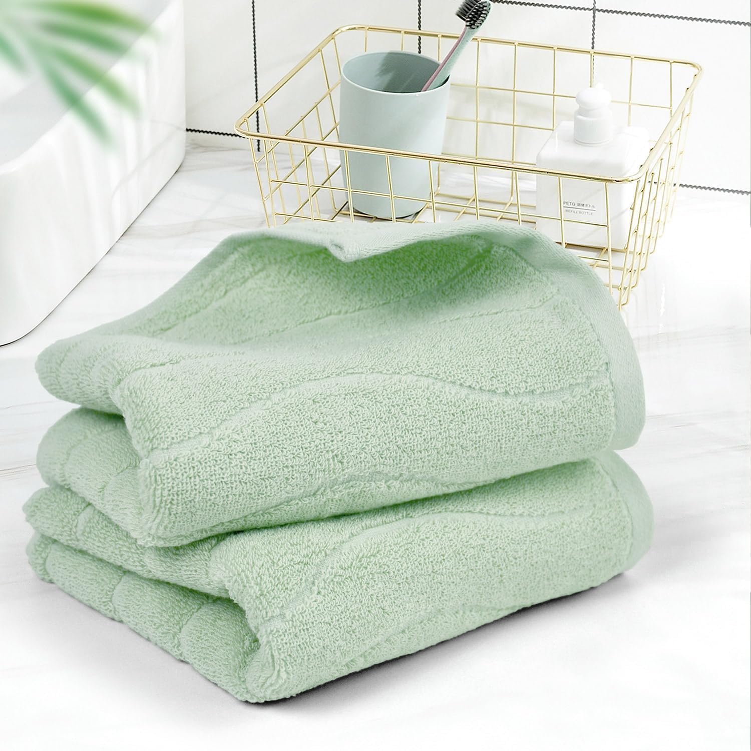 Thoughtfully Designed Wavy Striped Hand Towels for the Perfect Daily Use