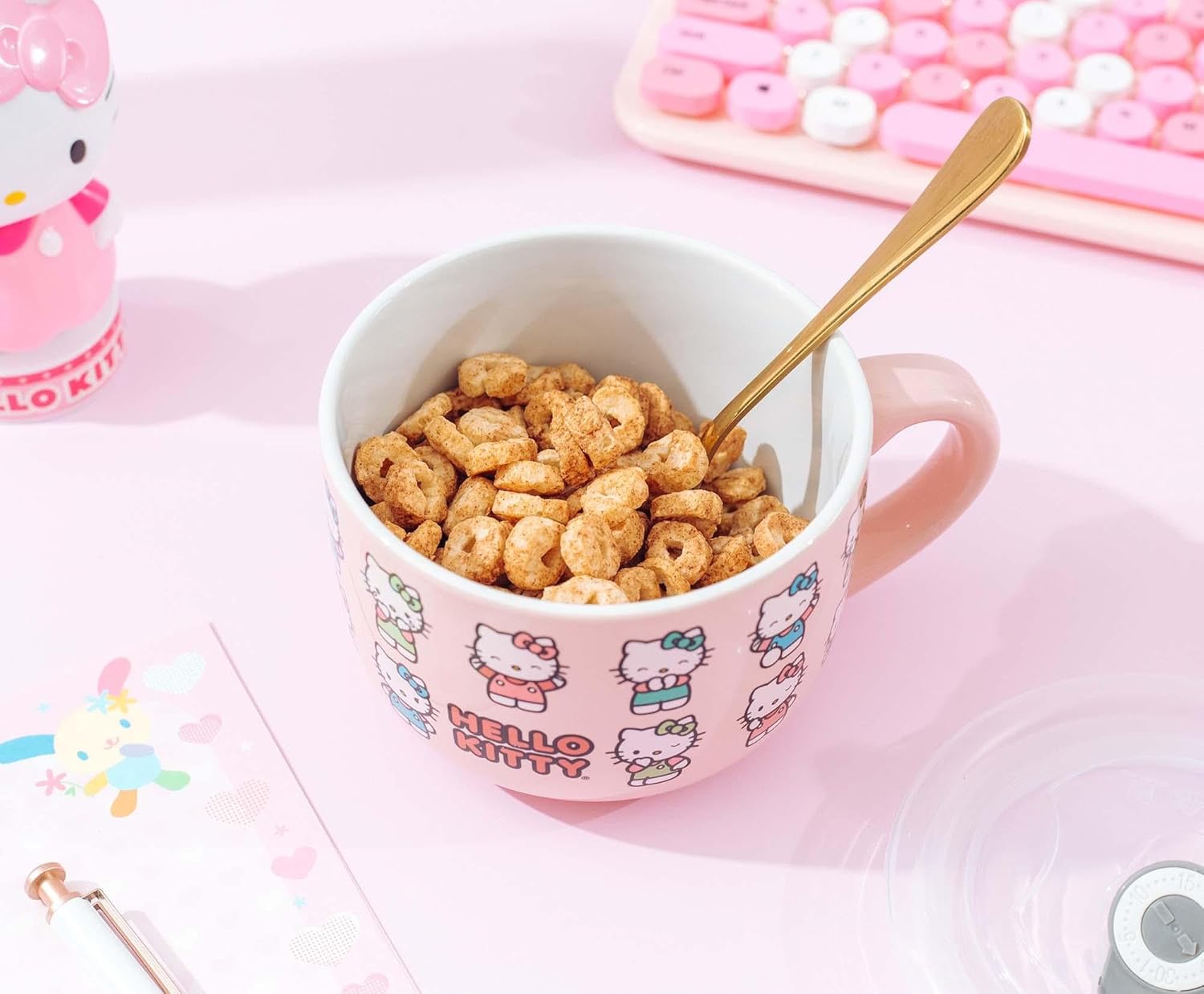 Silver Buffalo Sanrio Hello Kitty Soup mug with Lid