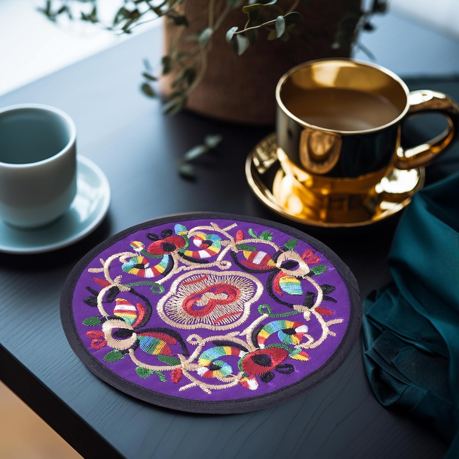 Chic 10-Piece Bar Coasters for Hosting