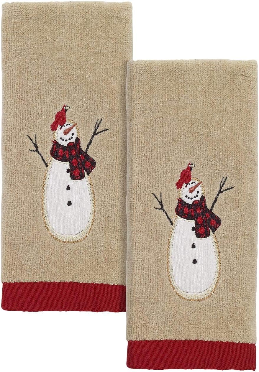 Two Fingertip Towels Cozy and Festive