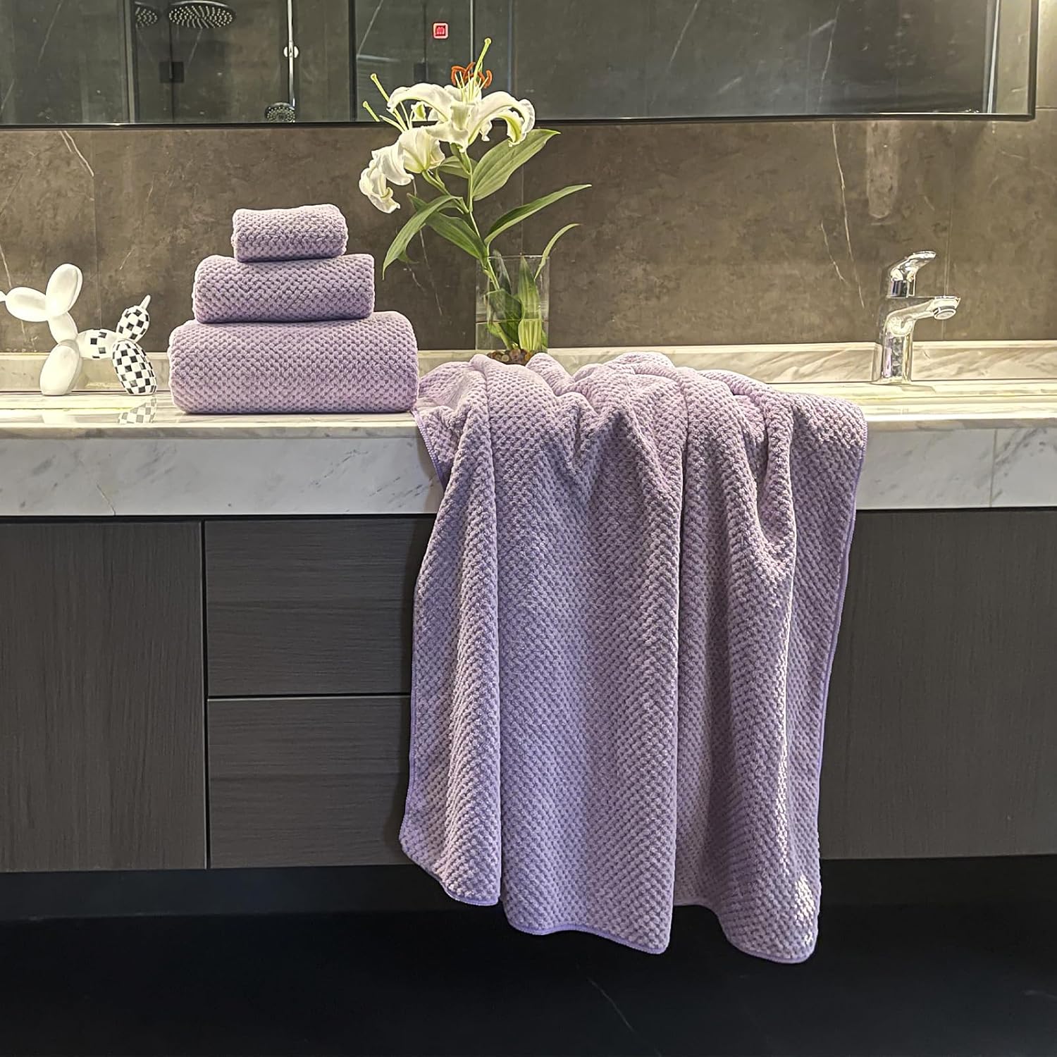 Do you need a soft luxurious bath towel 40x80 inches double-sided microfiber
