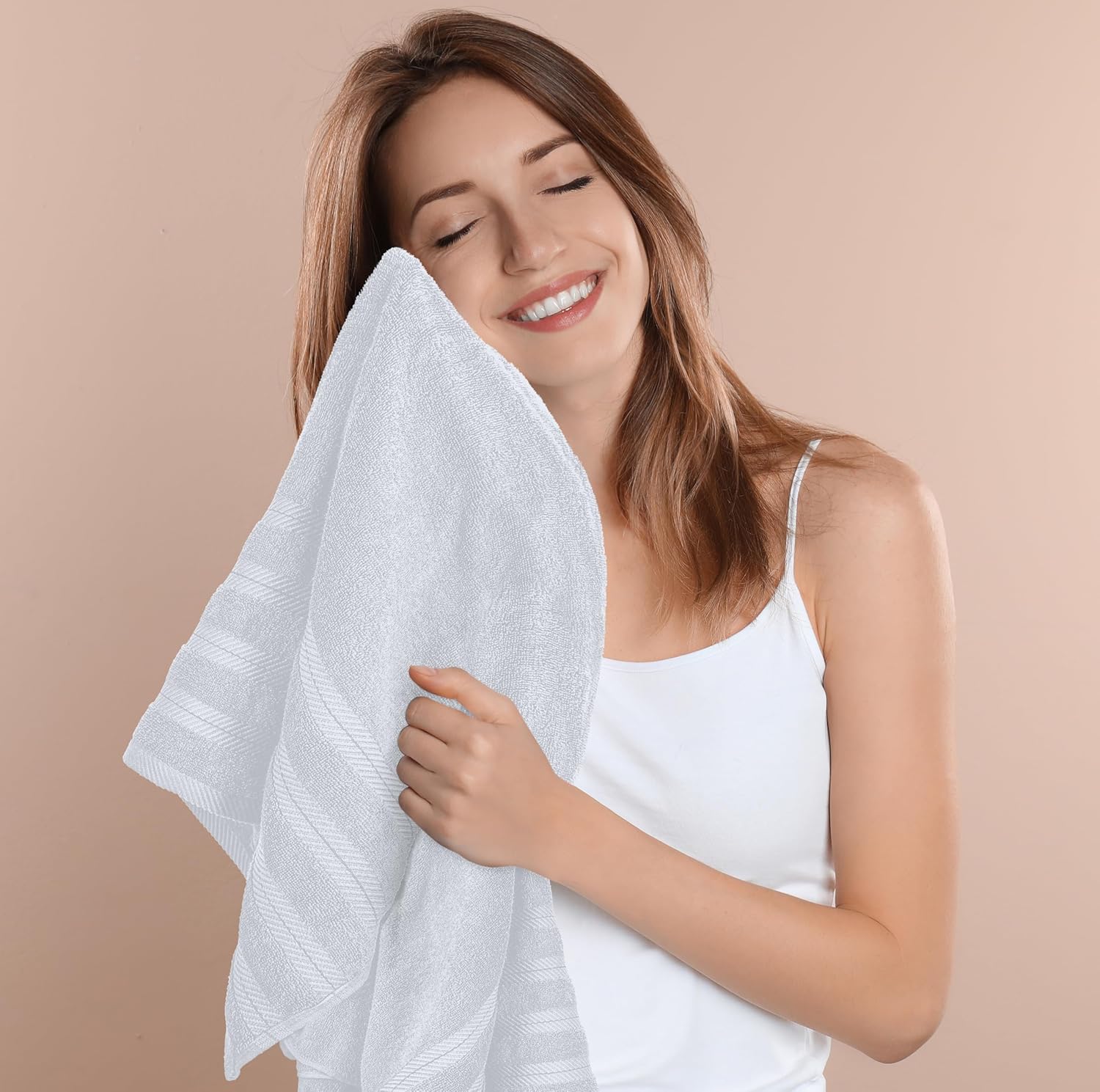 Utopia 4-Pack Premium Bath Towels Set