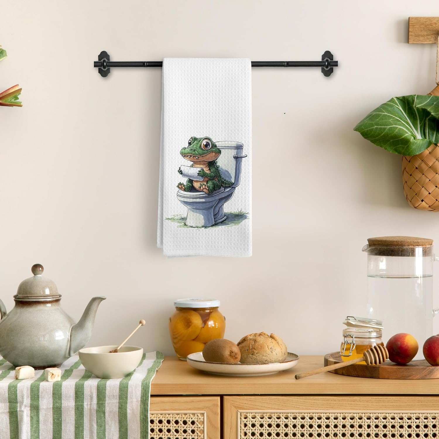 Alligator-themed 16x24-inch hand towels for bathroom and kitchen
