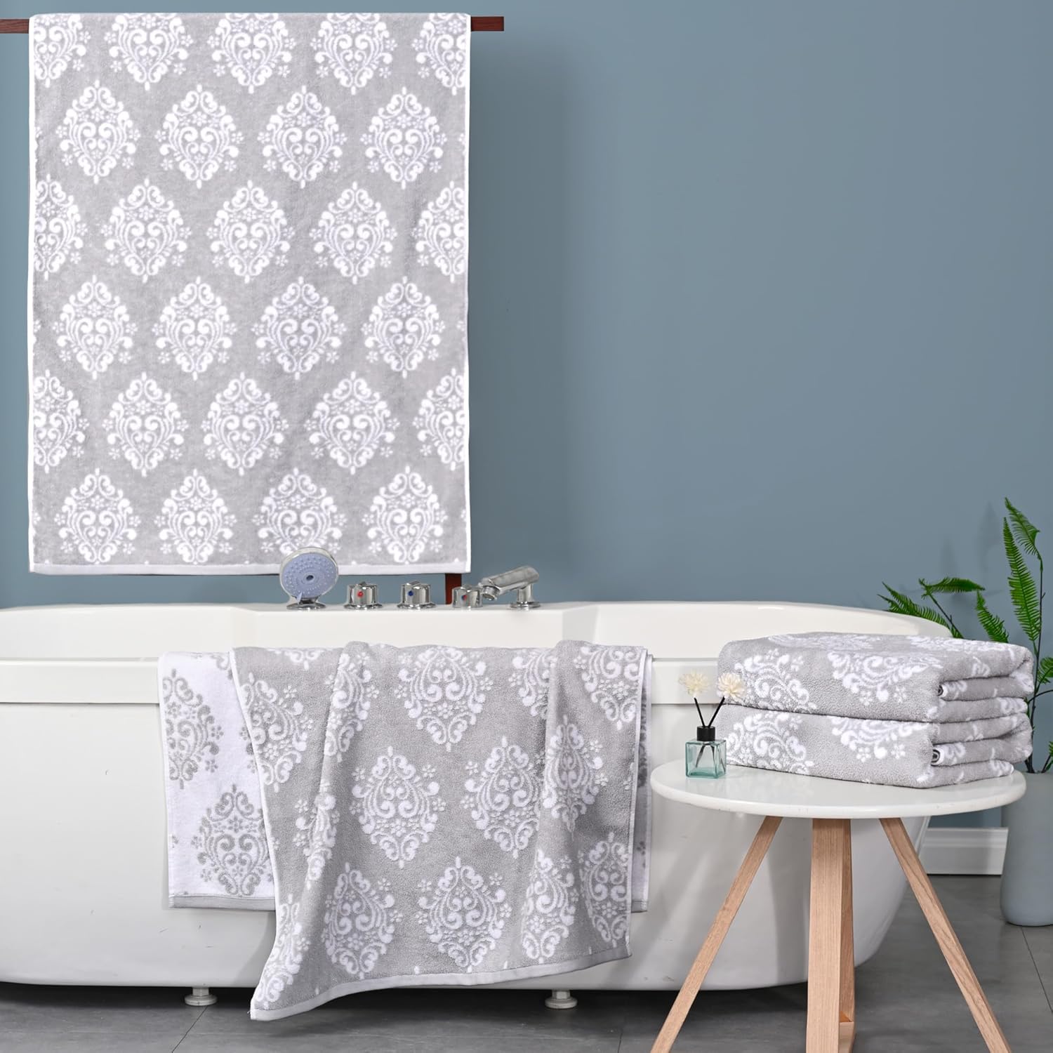 Grey Pattern Bath Towels Set
