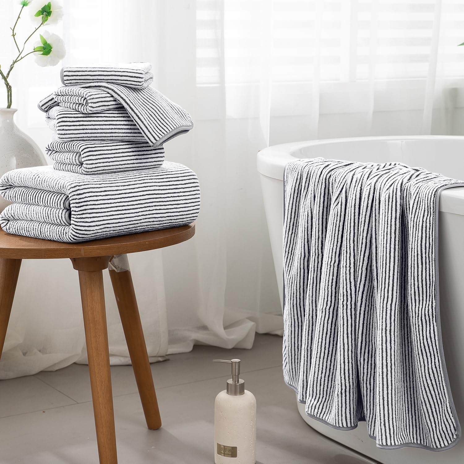 Jewel of Luxury 4-Piece Oversized Bath Towel Set