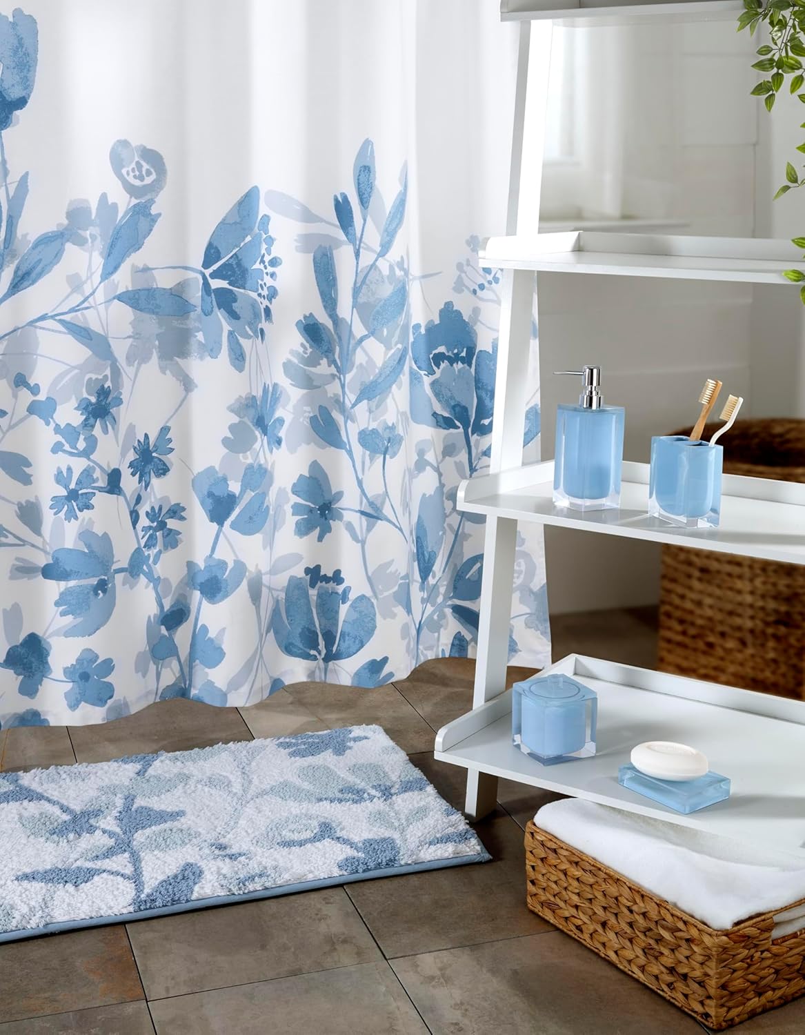 Fingertip Bathtowels Soft Absorbent Floral Designs