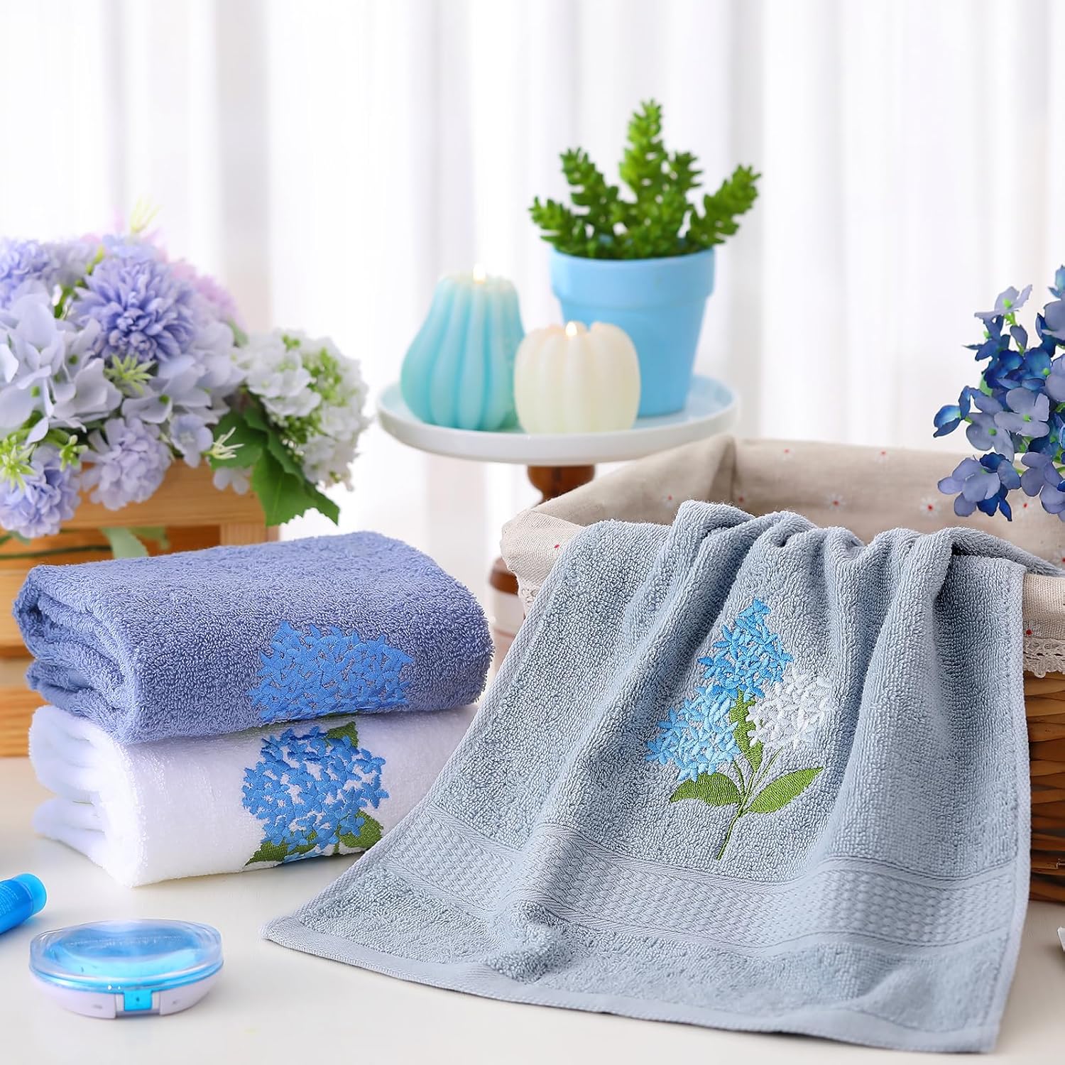 Gather a soft summer vibe with our Tingjoo Blue Hydrangea Hand Towels