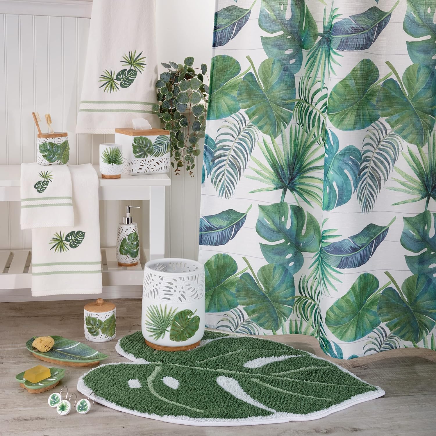 Avanti Linens - Fingertip Towel Soft Absorbent Cotton Towel Viva Palm Collection