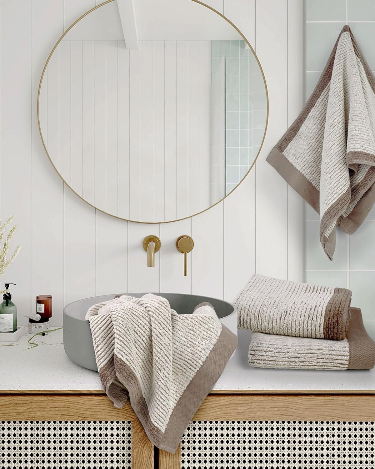 Sturdy Colorful Hand Towels Set for bathroom