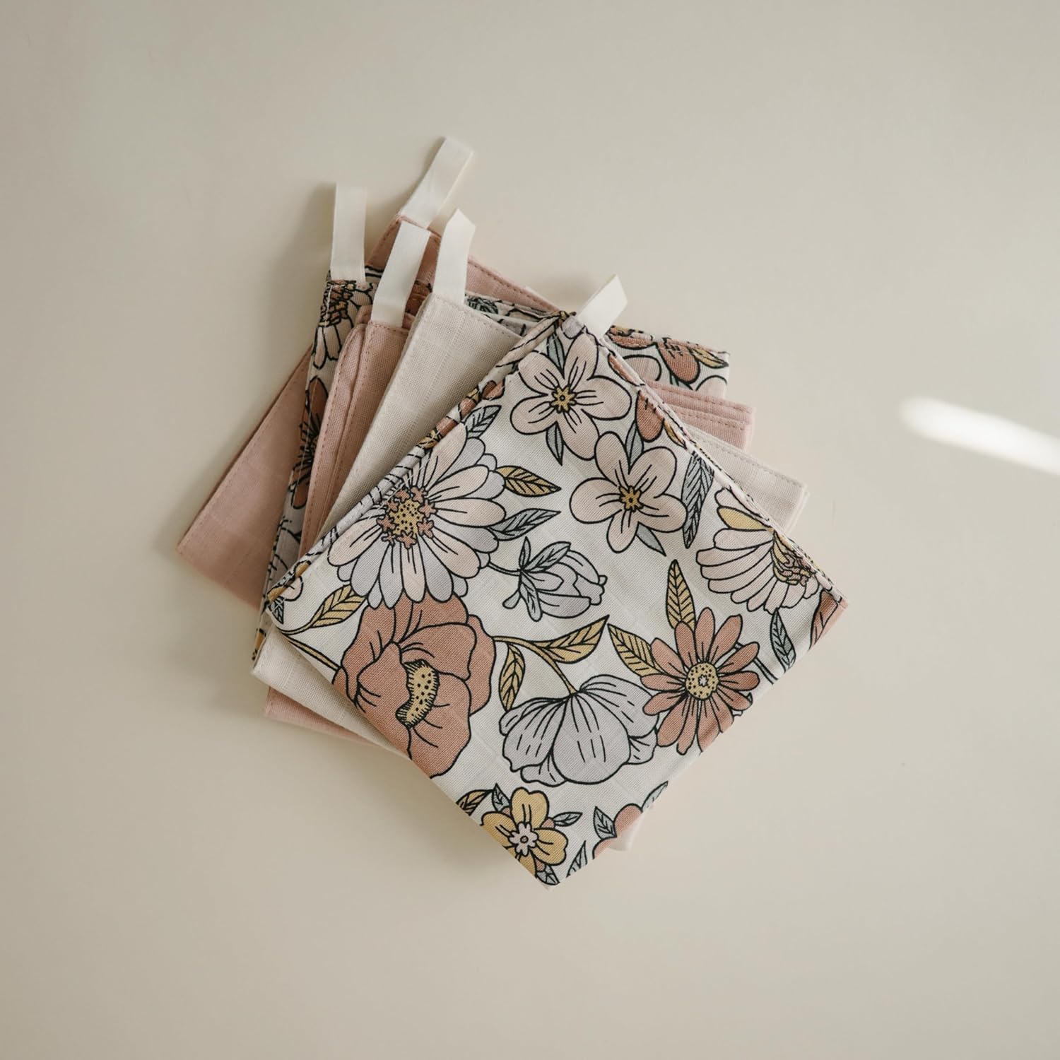 Mushie Muslin Organic Cotton Washcloths 5-Pack with Retro Flowers