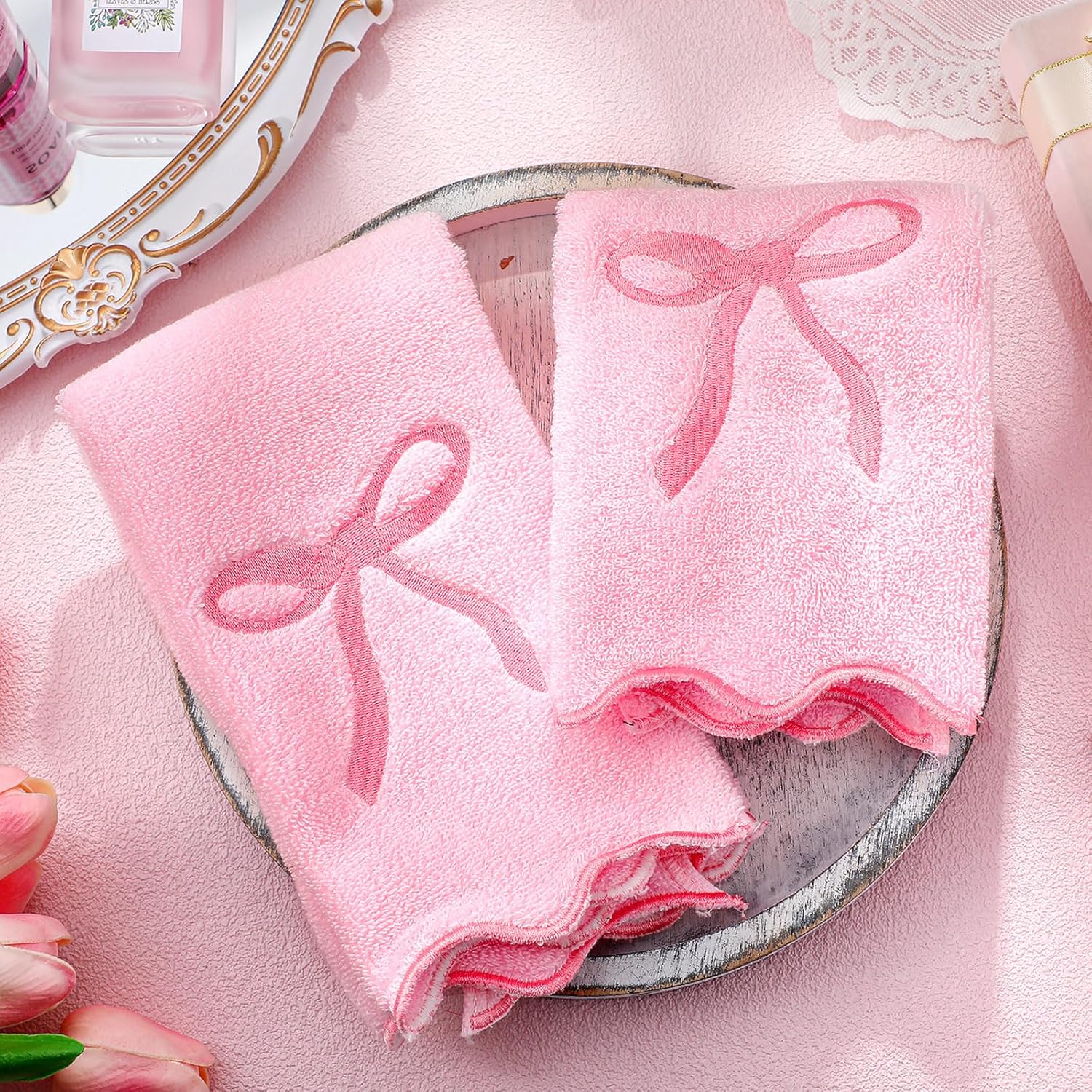 Scalloped Pink Bow Towels 12x18