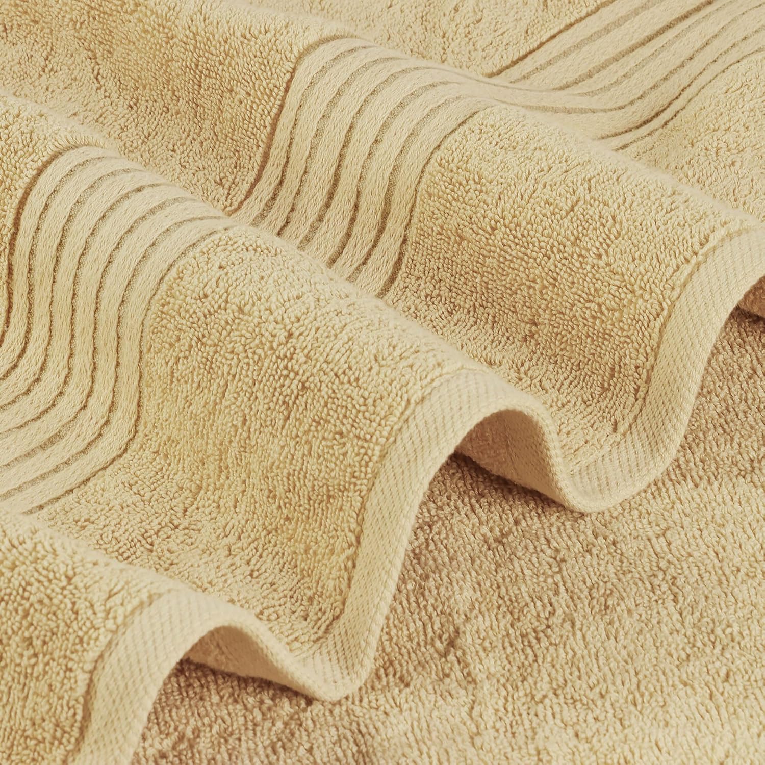 Utopia 4-Pack Bath Towels Set 27x54